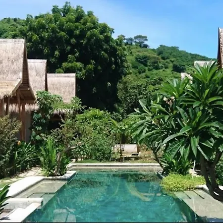 Kalyssa Beach Bungalows